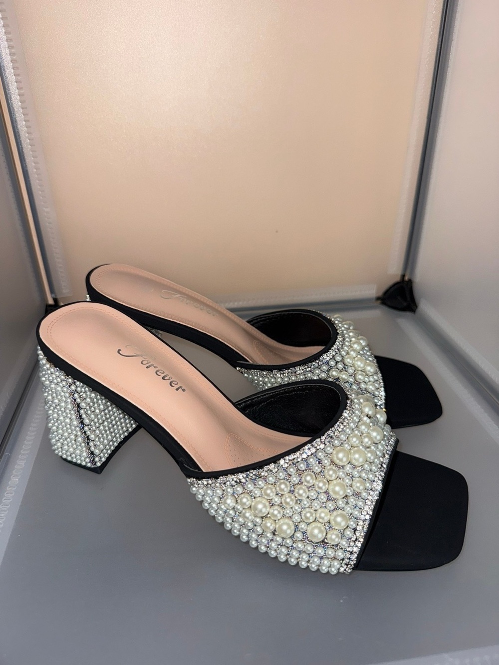 Forever Link Black Pearl Embellished Block Heel Slide Mule Sandal Size 7